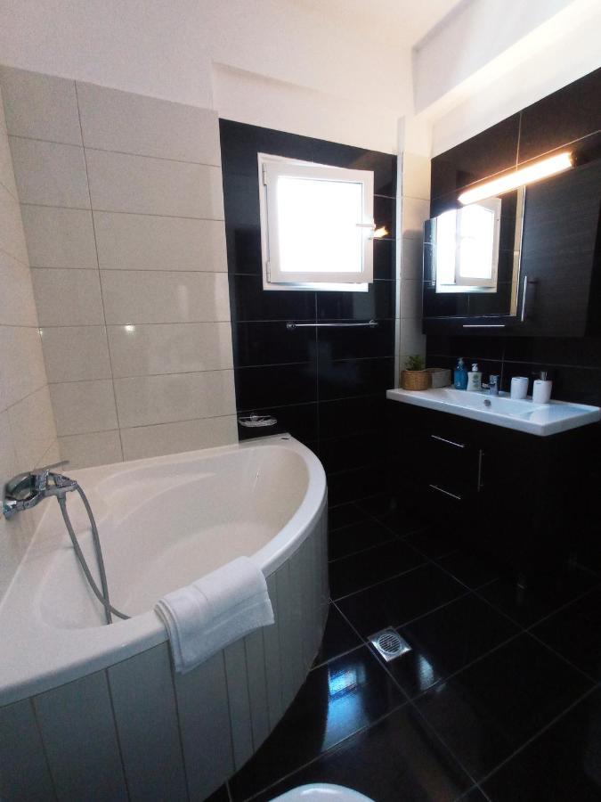 Amare Luxury Living Villa Volos Exteriör bild